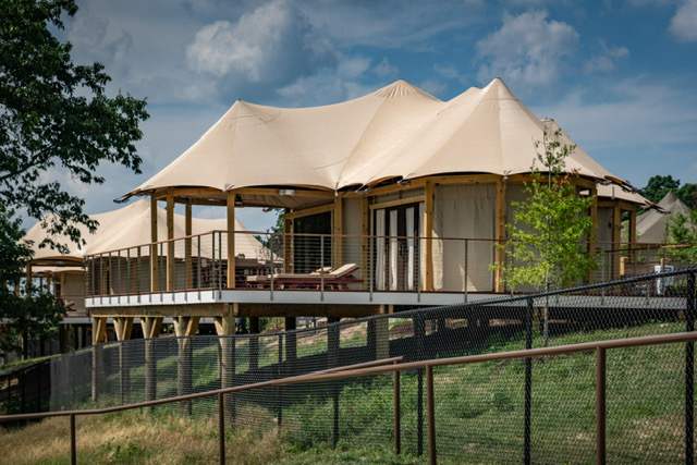 safari exterior